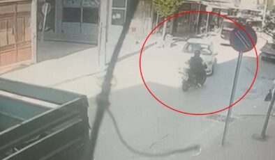 Arabayla çarpışan motosiklet şoförü yola savruldu