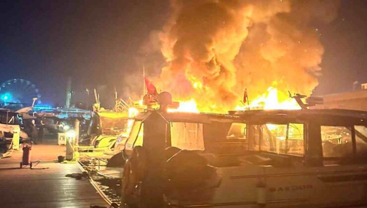 Tuzla marinada tekne yangını