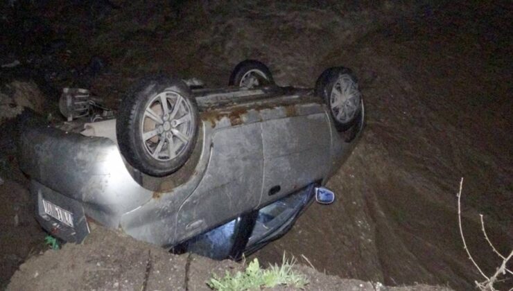 Erzurum’da araba dereye uçtu: 3 kişi yaralandı