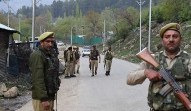 Pakistan Hindistan sınırında tansiyonu düşürecek atak