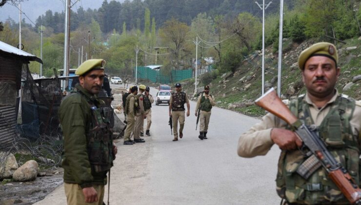Pakistan Hindistan sınırında tansiyonu düşürecek atak