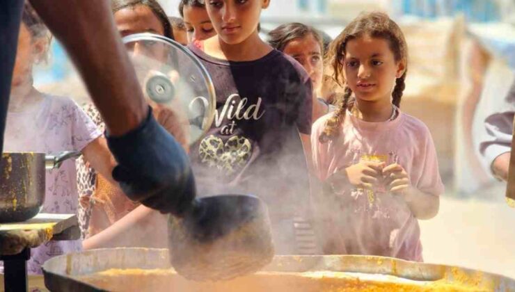 Dünya Merkez Mutfağı, Gazze’deki stokları tükendiği için faaliyetlerini durdurdu