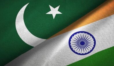 Hindistan ve Pakistan gece çatıştı: 45 meyyit